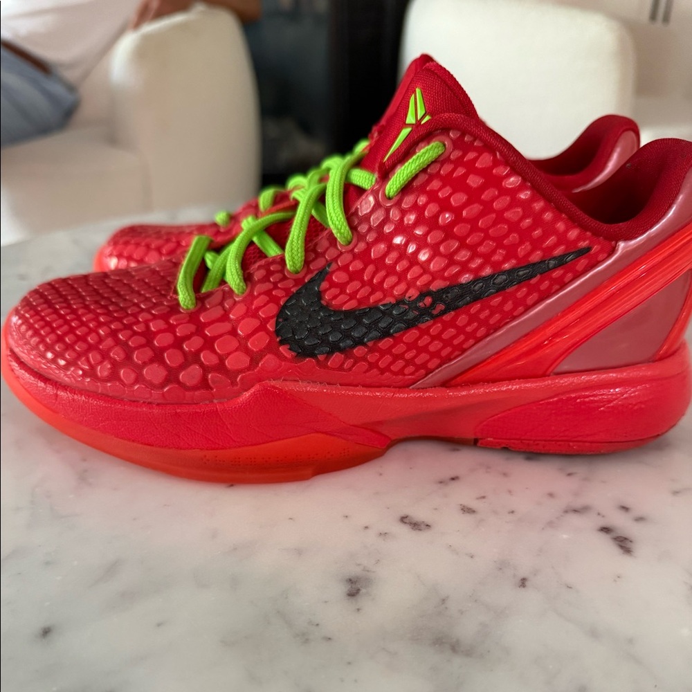 Nike Kobe Protro 6 Reverse Grinch size 4 youth